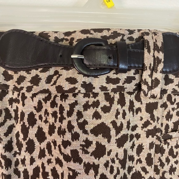 Fenn Wright Manson cheetah print skirt with belt size 4 - Picture 4 of 8